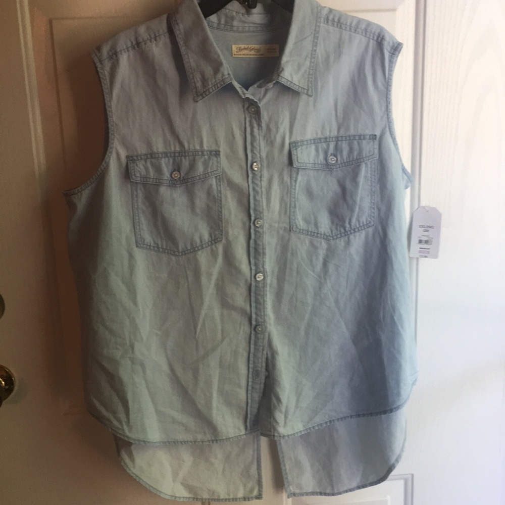 Light denim top